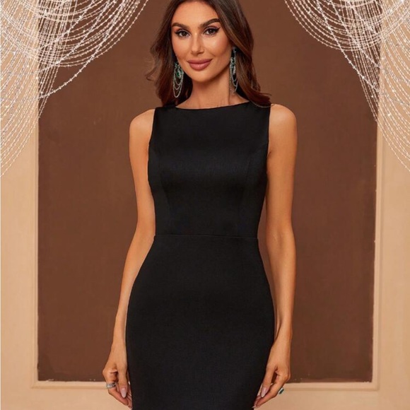 Belle Ladies' Evening Dress With Tiered Hem And Patchwork Fabric - Picture 4 of 7